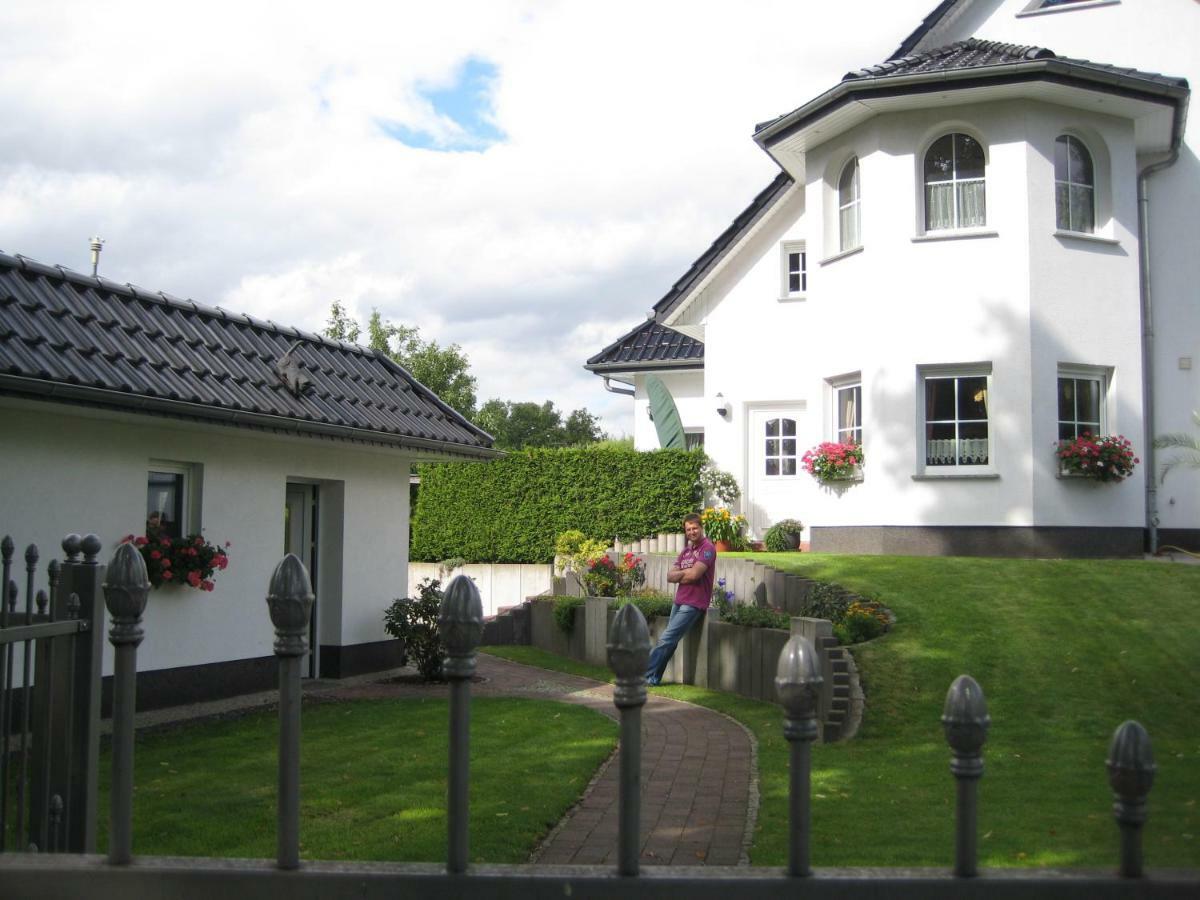 Apartamento FeWo Buchheim, hochwertig und gemütlich, 5min zur S-Bahn Hoppegarten Exterior foto